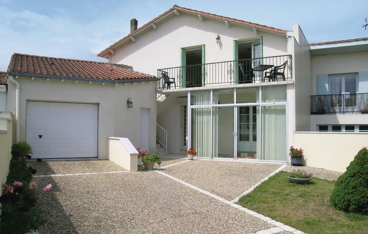 Amazing Apartment In Vaux Sur Mer With Wifi Zewnętrze zdjęcie